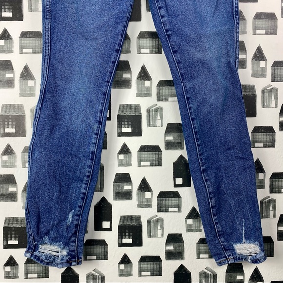 Good American | Good Curve Skinny Denim Jeans - Picture 4 of 6